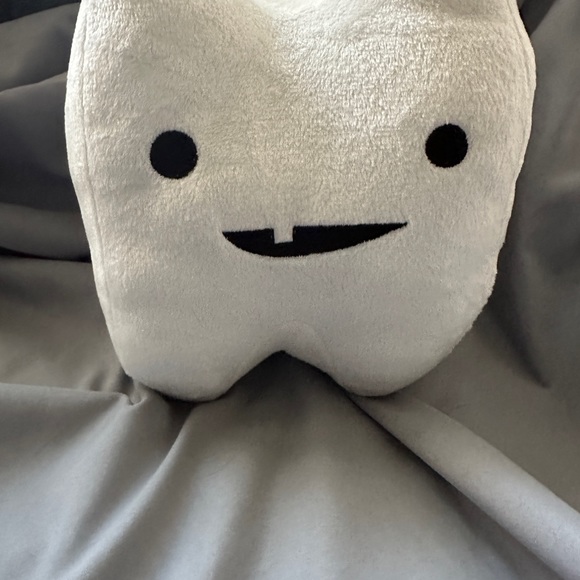 Plush Tooth - NWT - Picture 4 of 5